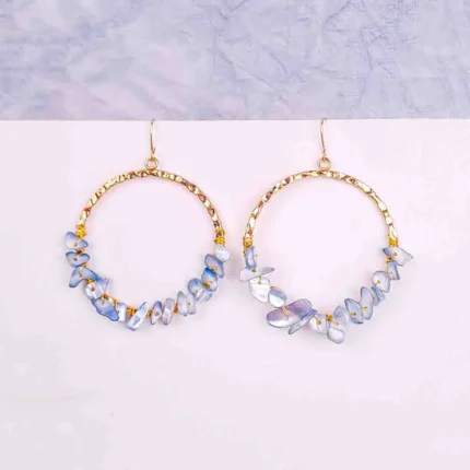 Monochrome chipstone circular earrings with fish hook closure, crafted in a lightweight design for a modern and earthy style.